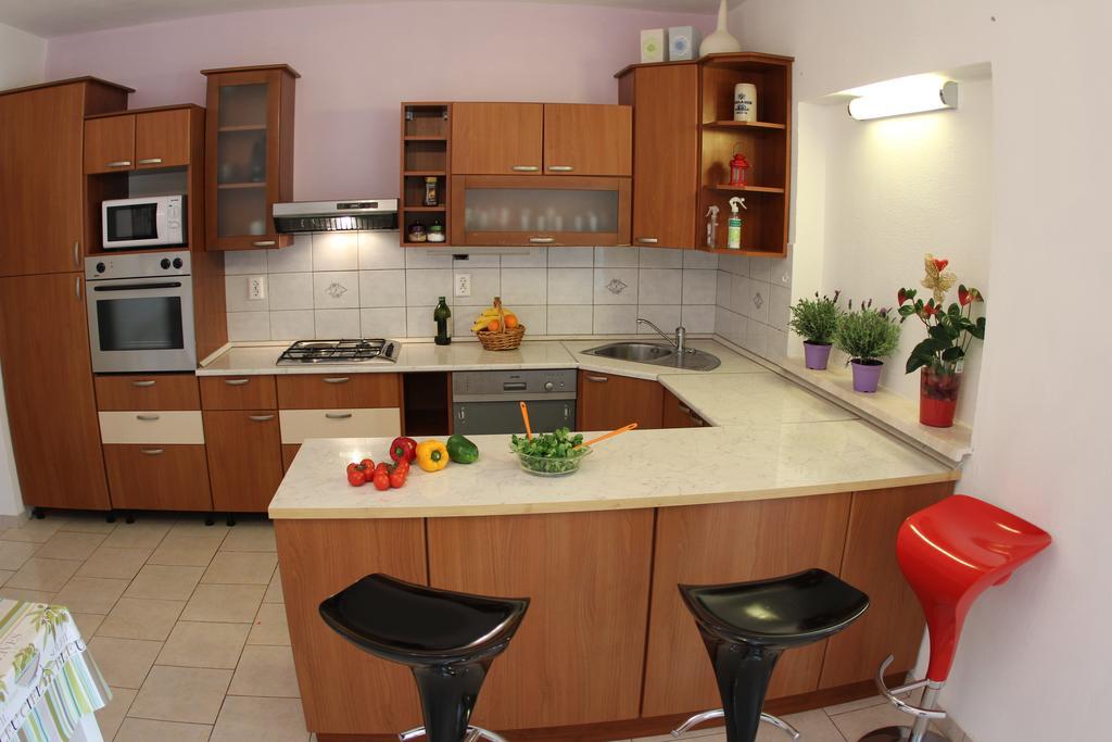Apartments Giardino ฮวาร์ ภายนอก รูปภาพ
